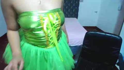 Snapshot of emily_rdz chatting on 10.29.25 EMILY  online show from 10.29.25