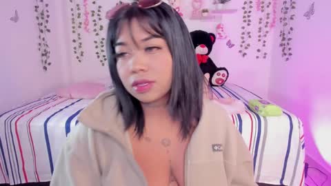 Emily online show from 01.06.25