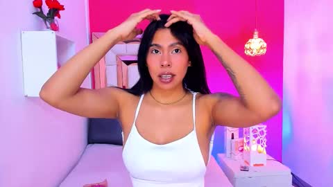 Snapshot of emily_sexy3 chatting on 09.13.25 Emily online show from 09.13.25