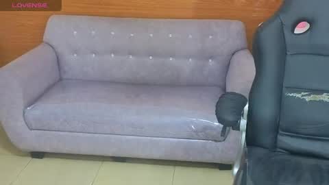 emily_smith_t online show from 04.26.26