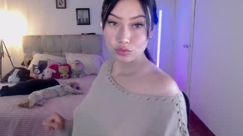 Emily  Swan online show from 01.24.25