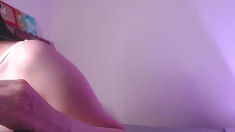 Snapshot of emily_w2 chatting on 08.04.26 emily_w2 online show from 08.04.26