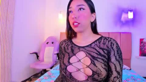 emily_walker4 online show from 12.15.25