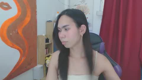 emily_xo143 online show from 04.10.26