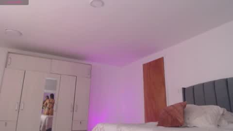 Snapshot of emilybennett chatting on 02.19.26 Emily online show from 02.19.26