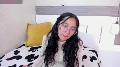 Snapshot of emilyblussh chatting on 03.11.26 Emily Bluush online show from 03.11.26