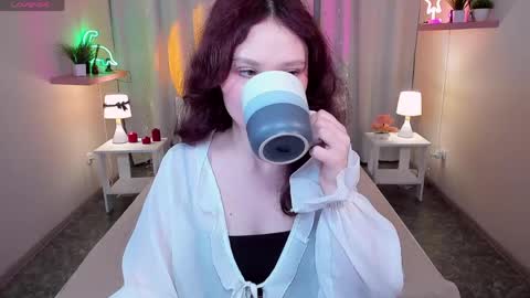 Snapshot of emilychaves chatting on 06.03.26 Emilyhaves online show from 06.03.26
