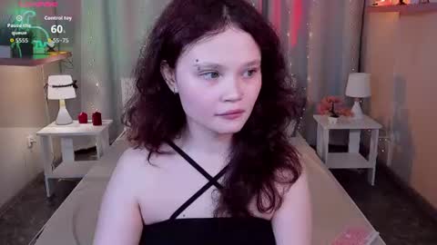 Snapshot of emilychaves chatting on 06.11.26 Emilyhaves online show from 06.11.26