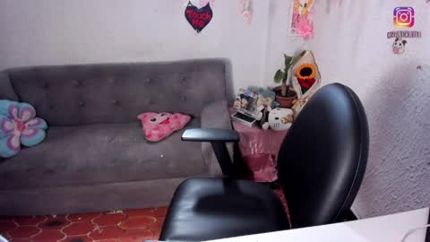 Snapshot of emilycollei chatting on 04.02.26 Emily online show from 04.02.26