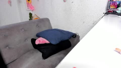 Snapshot of emilycollei chatting on 04.03.26 Emily online show from 04.03.26