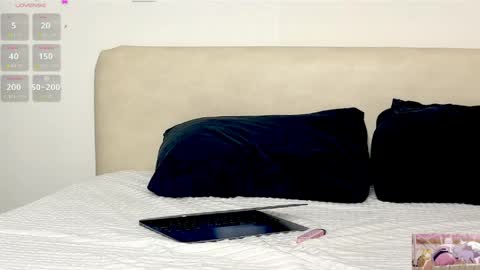 Emily online show from 04.18.26