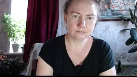 Snapshot of emilydoth chatting on 06.17.26 EmilyDoth online show from 06.17.26