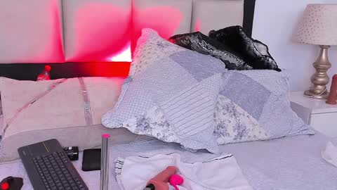 Emily online show from 12.22.24