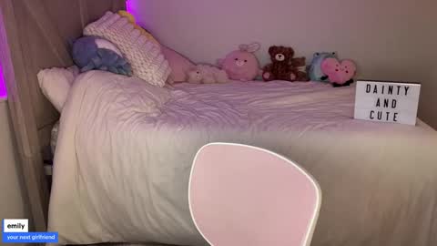 emilyfawn online show from 09.17.25