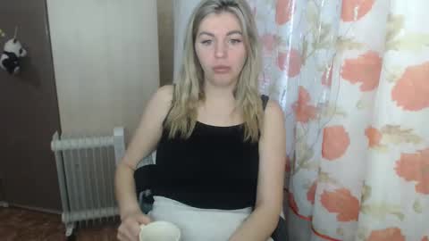 Snapshot of emilyfork chatting on 03.08.25 emilyfork online show from 03.08.25