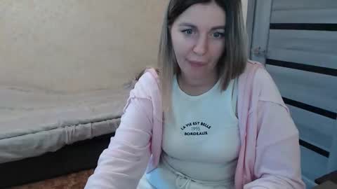 Snapshot of emilyfork chatting on 09.22.25 emilyfork online show from 09.22.25