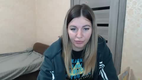 Snapshot of emilyfork chatting on 10.20.25 emilyfork online show from 10.20.25