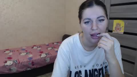 Snapshot of emilyfork chatting on 11.22.25 emilyfork online show from 11.22.25