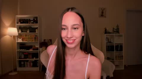 Snapshot of emilyhoston chatting on 08.07.26 Alina online show from 08.07.26