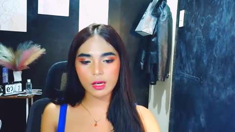 emilyhotasian online show from 04.10.26