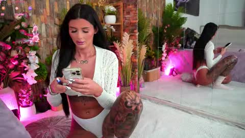 Emily  online show from 09.09.25