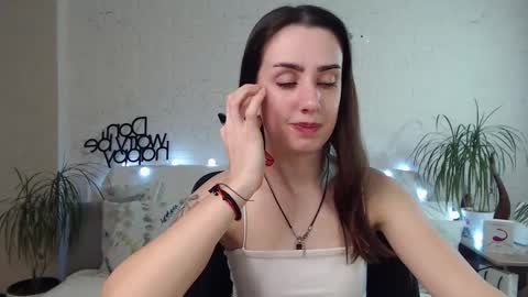 Snapshot of emilylayer chatting on 02.09.25 Emyli online show from 02.09.25