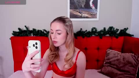 emilymagnificent online show from 12.19.25