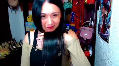 Snapshot of emilymonroe20 chatting on 05.04.26 Nickole online show from 05.04.26