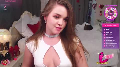 Snapshot of emilywhisperawesome chatting on 02.28.25 emilywhisperawesome online show from 02.28.25