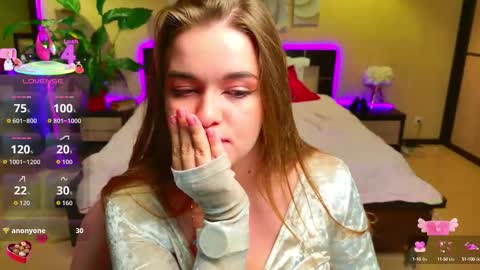 Snapshot of emilywhisperawesome chatting on 09.13.25 emilywhisperawesome online show from 09.13.25