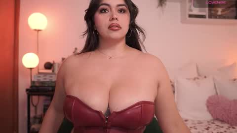 Snapshot of emilyxrose_ chatting on 09.29.25 IG thickemmsss online show from 09.29.25