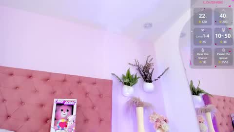 Emily Bank online show from 02.12.25