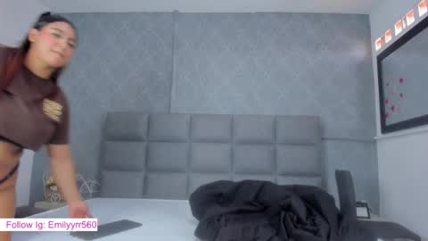 emilyy_r online show from 03.25.26