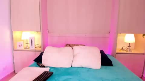 Emily online show from 01.09.25