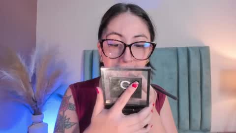 Snapshot of emilyywatson chatting on 06.06.26 Emilyy Watson online show from 06.06.26
