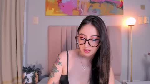 Snapshot of emilyywatson chatting on 06.13.26 Emilyy Watson online show from 06.13.26