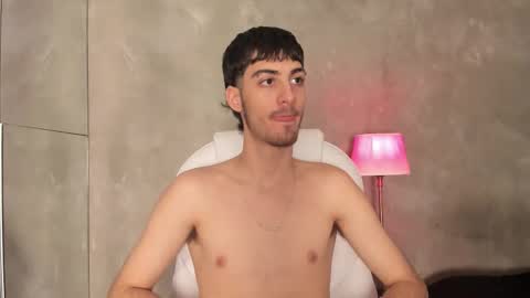 emir_ozan online show from 02.19.26