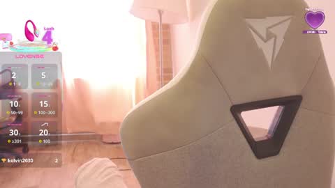 Snapshot of emitaa17228 chatting on 07.04.26 emma online show from 07.04.26