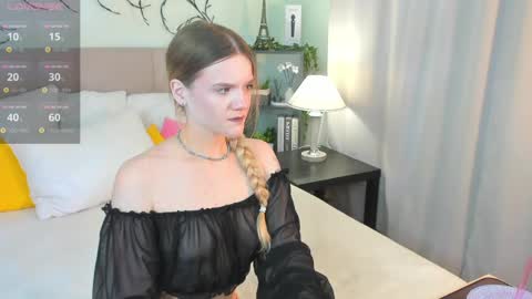 Snapshot of emma__peach chatting on 05.03.26 emma__peach online show from 05.03.26