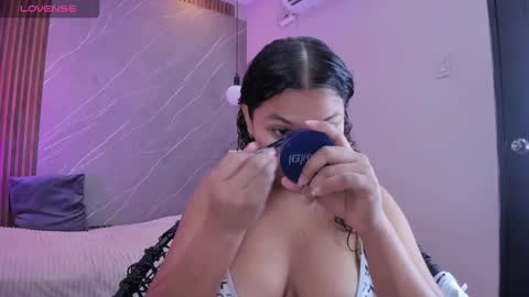 emma__rose1 online show from 11.20.25