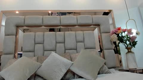 Emma Castillo online show from 10.13.25