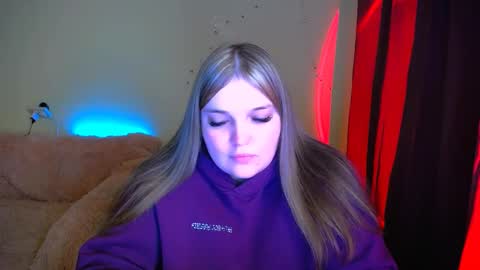 Snapshot of emma_dorn chatting on 02.04.26 Eva online show from 02.04.26