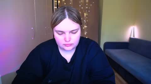 Snapshot of emma_dorn chatting on 04.25.26 Eva online show from 04.25.26
