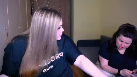 Snapshot of emma_dorn chatting on 05.15.26 Eva online show from 05.15.26