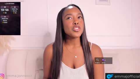 Snapshot of emma_jonness chatting on 12.09.24 emma_jonness online show from 12.09.24