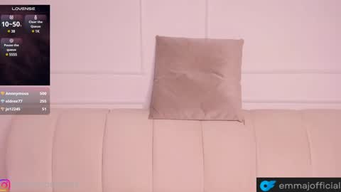 Snapshot of emma_jonness chatting on 12.21.24 emma_jonness online show from 12.21.24