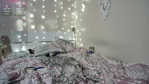 emma_just online show from 09.11.25