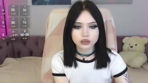 emma_kirks online show from 11.27.25
