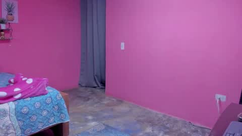 whises lits        online show from 02.19.25