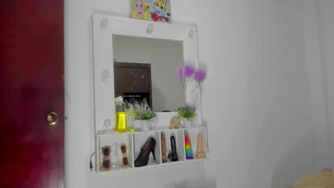 whises lits        online show from 10.14.25